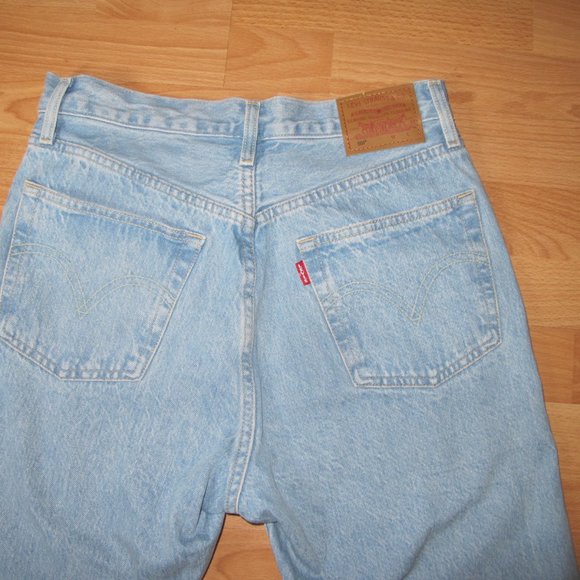 Women's Levis 501 Jeans - Picture 2 of 6